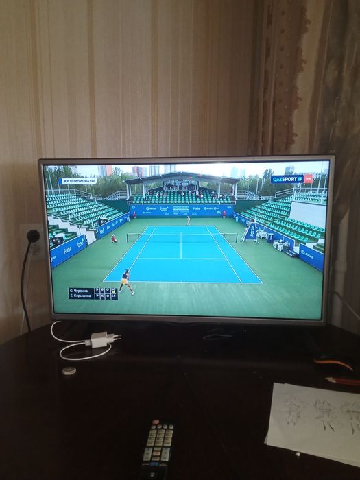 Телевизор LG 32d