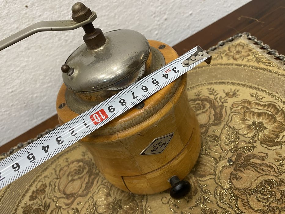 Френска мелничка за кафе кафемелачка