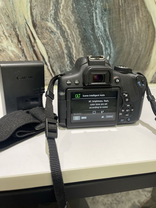 Новый Фотоаппарат Canon EOS 750 D