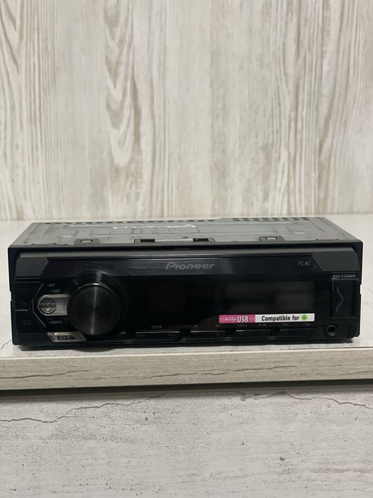 Автомагнитола Pioneer