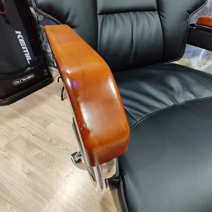 Продам мягкое кресло