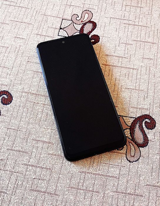 Продавам Motorola Moto G34  с гаранция