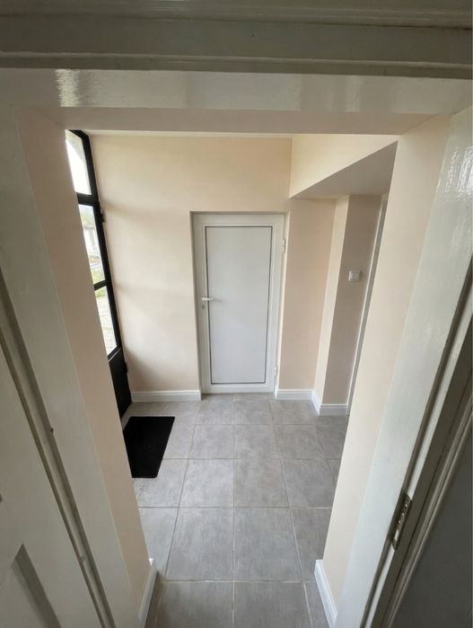 Квартира под наем къща под наем 2 етажа 3 спални 3 бани двор навес