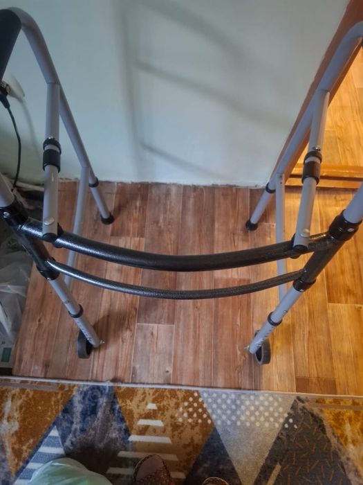 Ходунок для взрослых