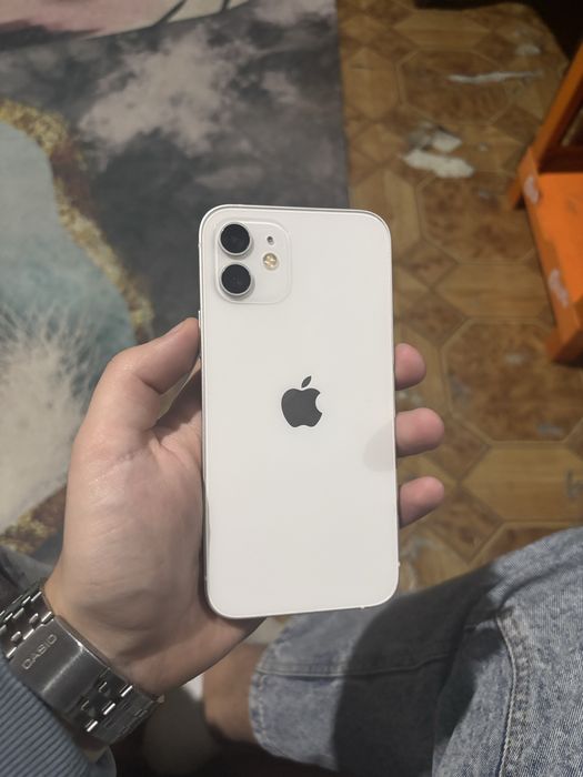 Продам 12 iphone