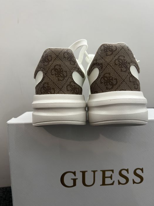 Оригинални маратонки Guess, номер 37