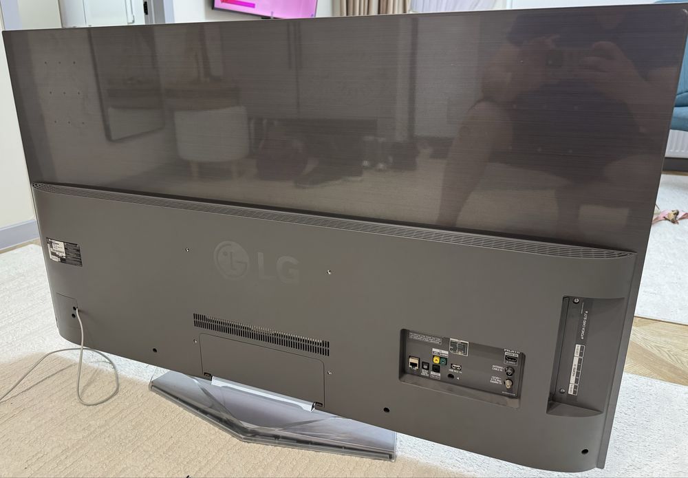 Смарт ТВ LG 55EG9A7V