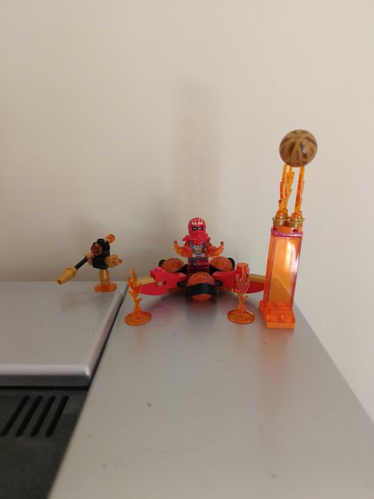 Lego ninjago figurine,arme,masina,spinjitzu