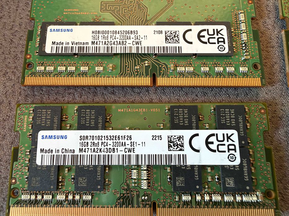 4x SODIMM Samsung 16GB DDR4-3200 64GB RAM Laptop, SSD 512GB Samsung 860 PRO, SSD 500GB 860 EVO S-ATA3
