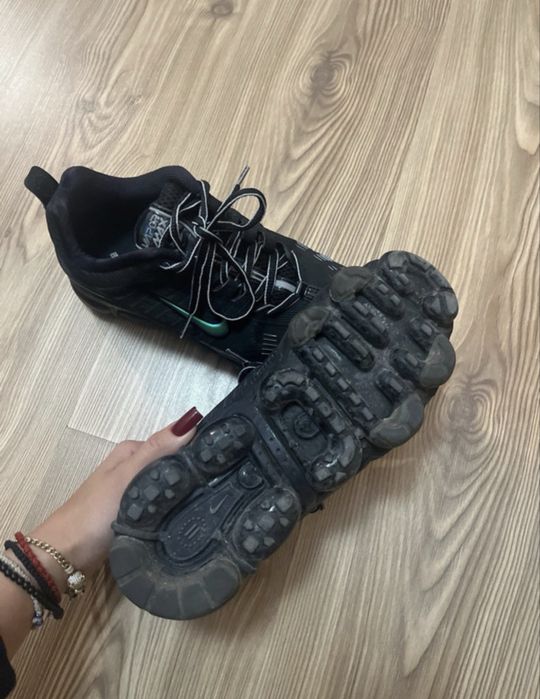 Vapormax adidasi nike