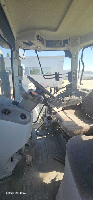 Claas Tractor Arion 630 - 58.000 euro+tva - punte fata noua + incarcator frontal + set roti inguste