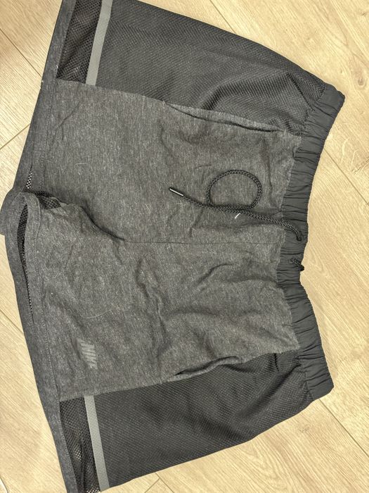 Шорты спортивные Nike оригинал С-М 44