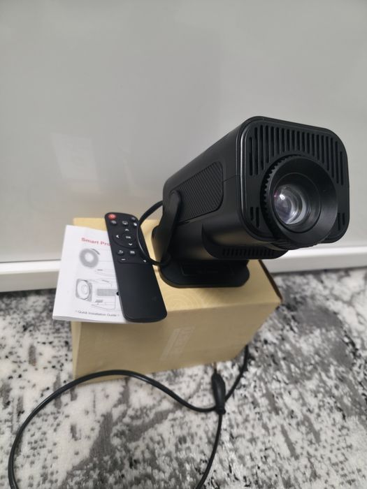 Proektor HY320 mini