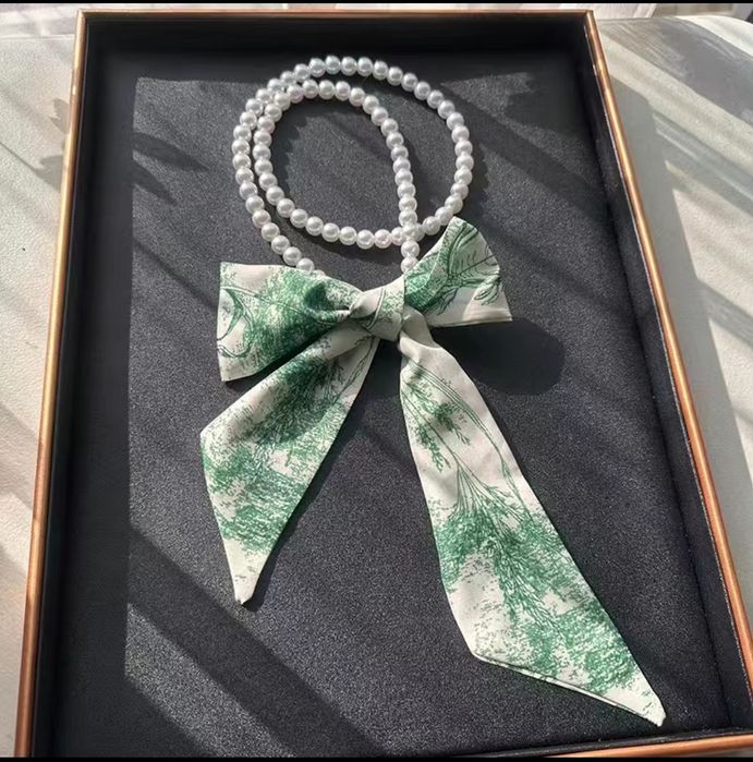 Стильная нить жемчуга