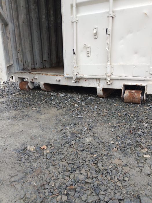 Container de vânzare – 6 m x 2,4 m