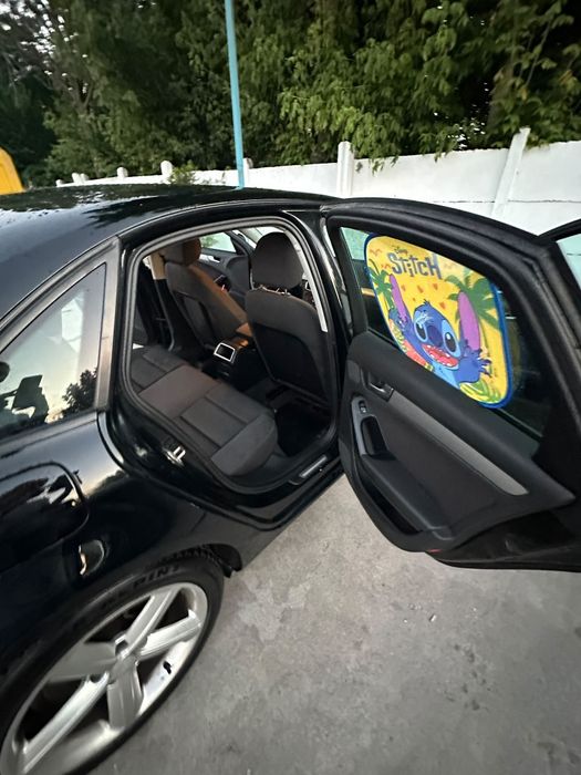 Audi a 4 b8 2.0 tdi
