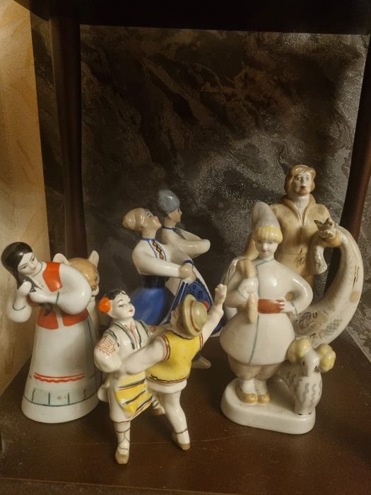 Статуэтки фарфор