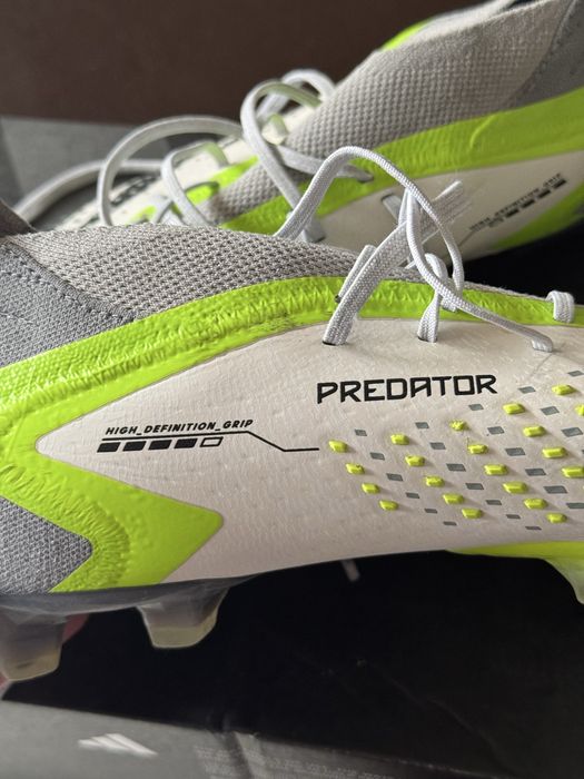 Adidasi Predator marimea 44