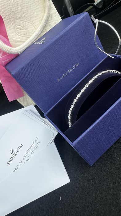 ГРИВНА с камъни Сваровски - Swarovski