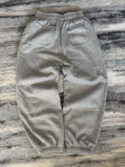 ADWYSD sunroll joggers