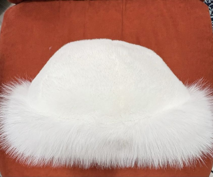 Продам      шапку     новую