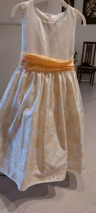 Платье нарядное для девочки на 8-9 лет новое