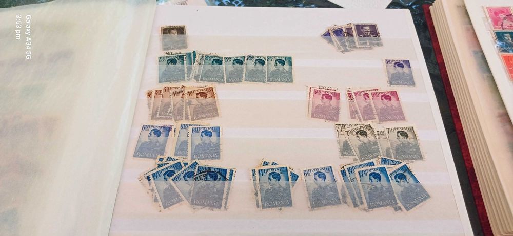 Clasor cu timbre regaliste