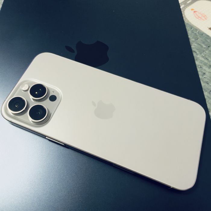 iPhone 16 Pro Max Natural Titanium 256gb liber de retea