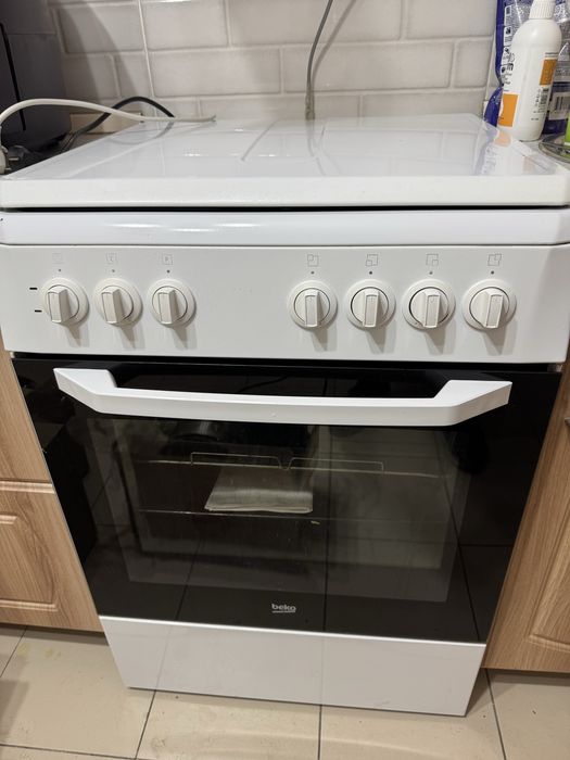 Продам газовую плиту ВЕКО