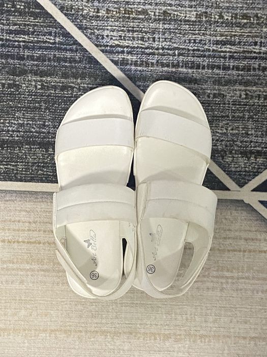 Белые босоножки 36 размер