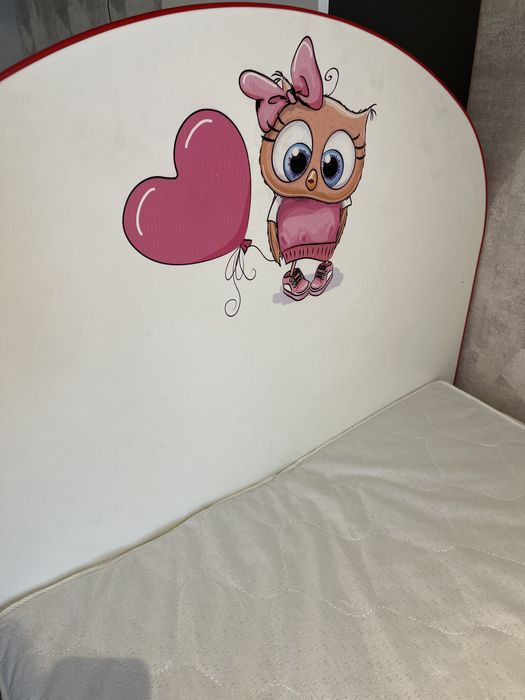 Отдам детскую кроватку для девочки