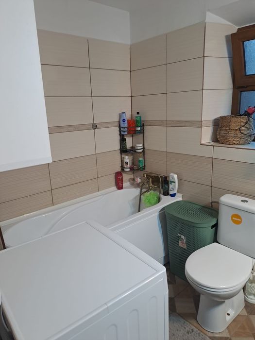 Vand casa Husi zona Răiești