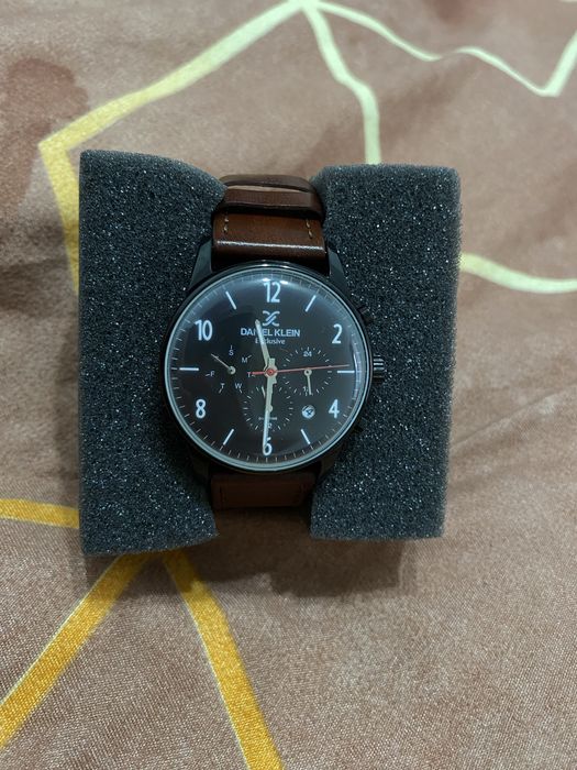 Vand ceas nou pret 250 de lei