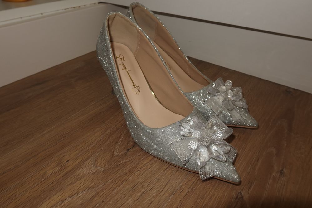 Блестящие туфли