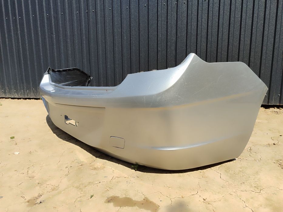 Продам бампер на кобальт