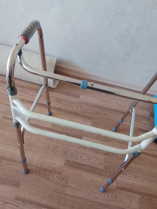 Продам ходунки,Абсолютно новые