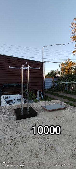 Продается торговое оборудование для магазина одежды (БУ)
