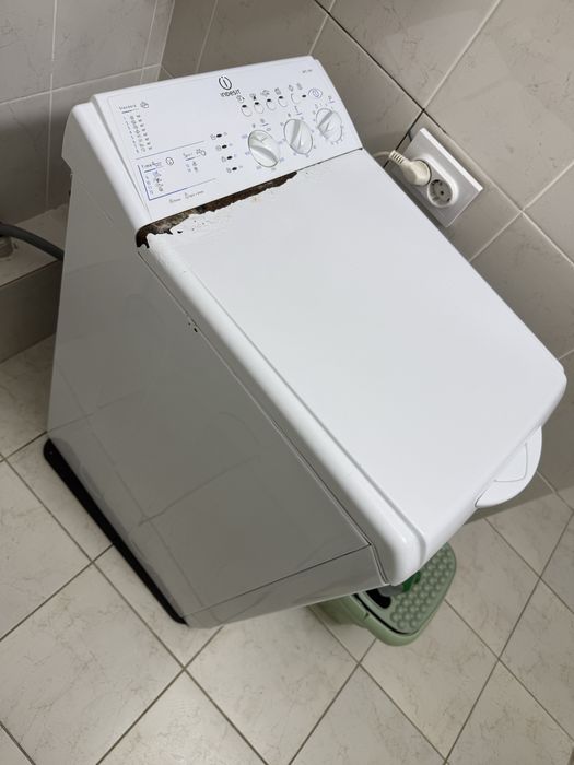 Вертикальная стиралка Indesit