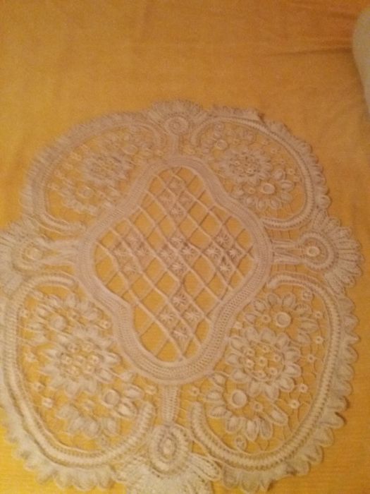 Mileuri macrame și gherghef,costume croșetate,stergare