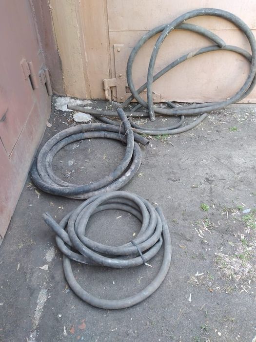 Шланги           .