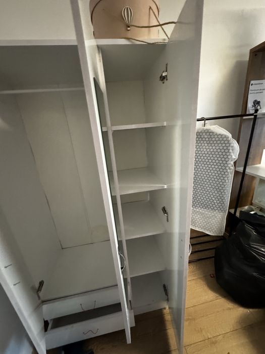 Dulap/ cos de rufe si Dulap alb URGENT