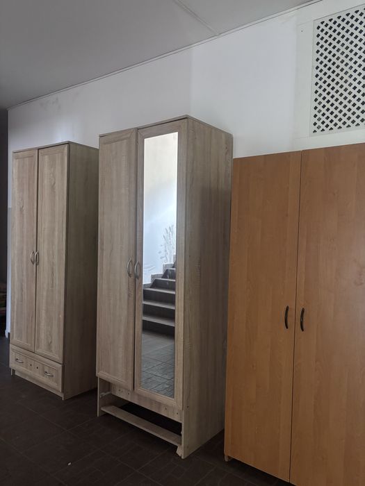 Срочно продам шкаф