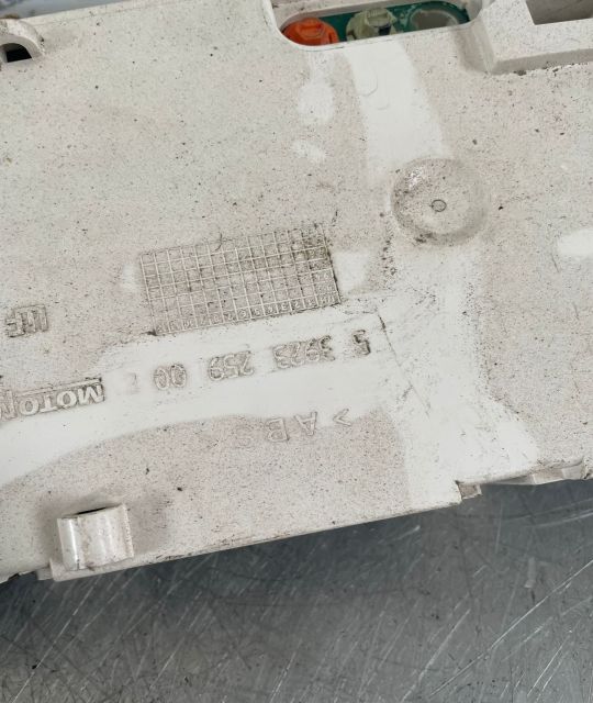 Ceasuri bord 5 3923 259 00 Volkswagen VW Golf a 3-a generatie