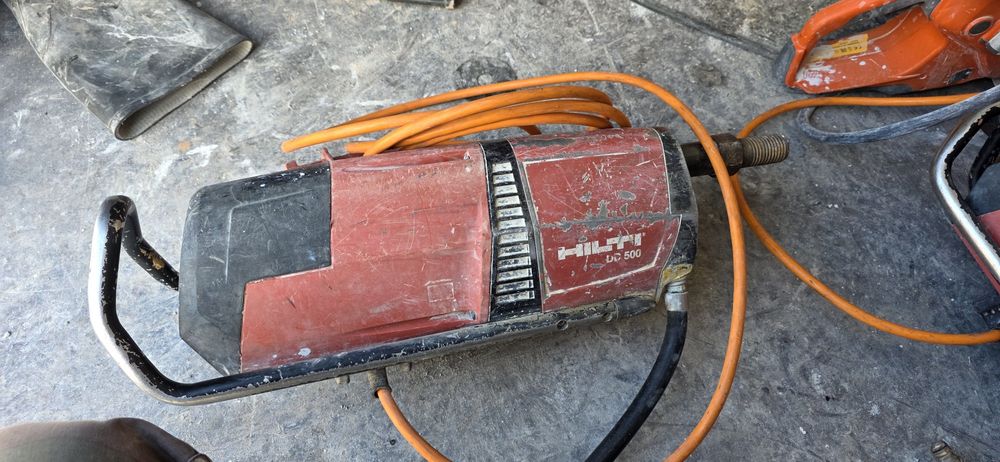 Машина за диамантено пробиване