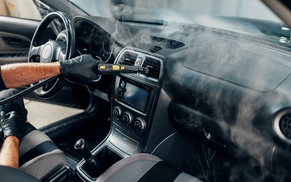 Качественная и надёжная химчистка салона вашего авто.