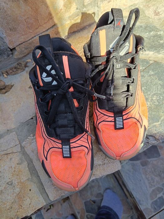 Adidasi sport originali