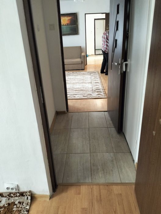 Închiriez apartament 2 camere Valea Roșie