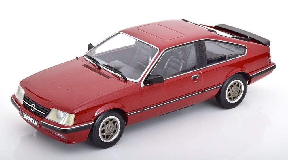 Macheta auto Opel Monza 3.0 E 1983 1:18 Norev
