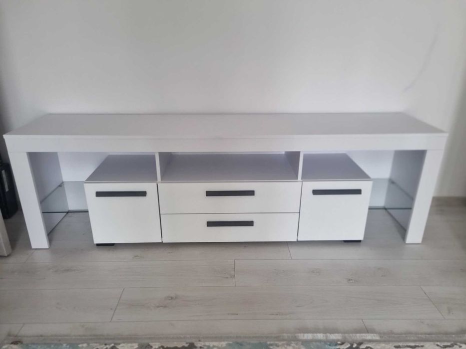 Comoda cumparata in februarie