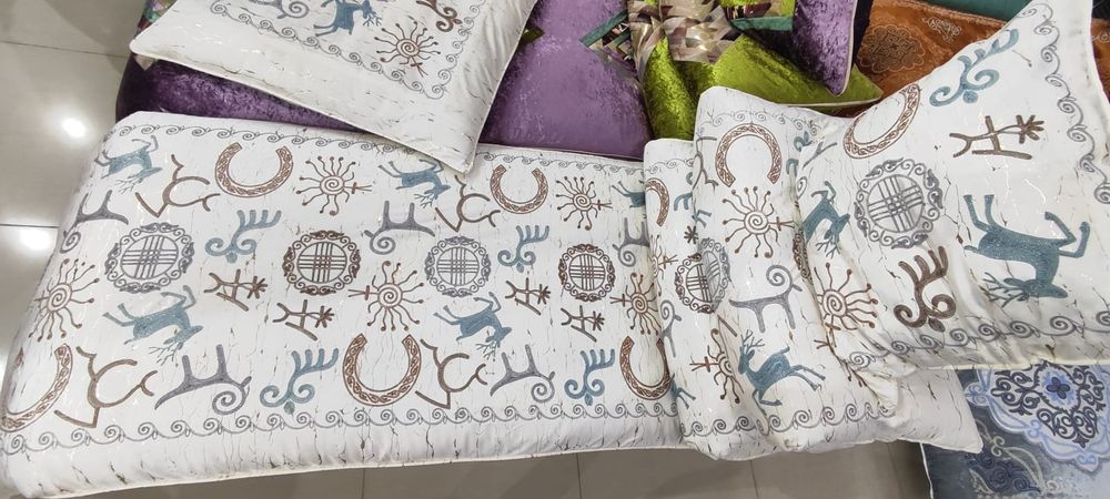 Көрпе мен жастықтар (су жаңа)